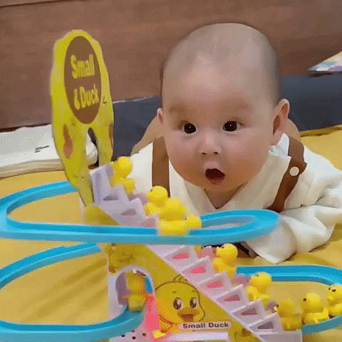 TuneTrack™ Musical Climbing Ducklings